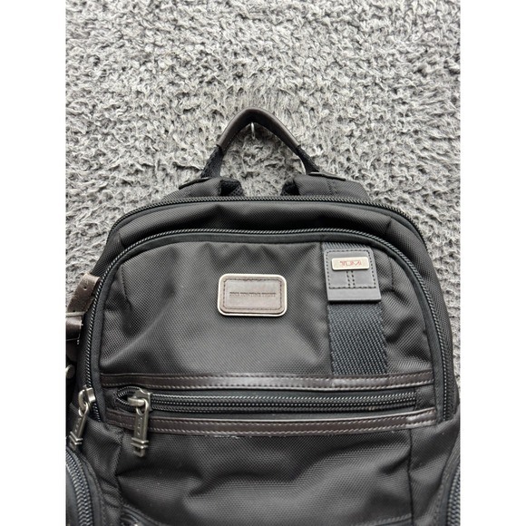 patagonia black hole 30 l Mini MLC 30L Phosphorus Green season_New Color:Sw #819 Mat Pink Orange Belly JanSport Right Pack Backpack The Mini MLC has